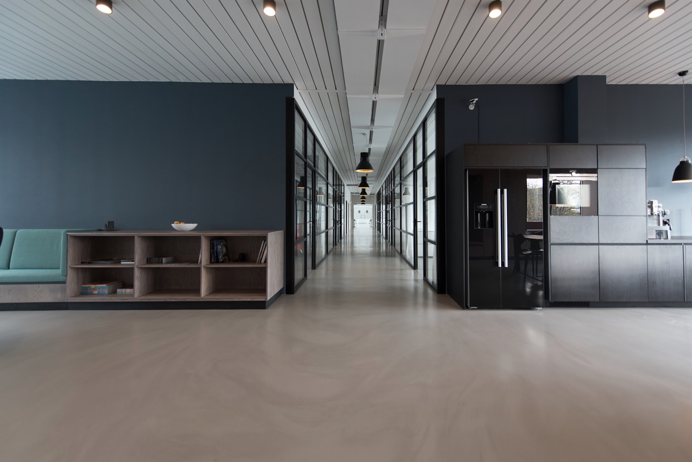 Modern bir ofis iç mekânı